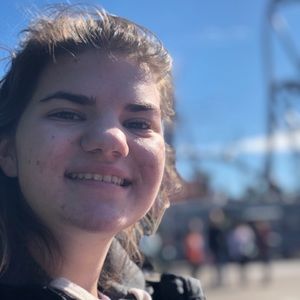 Meet your Posher, Kayla